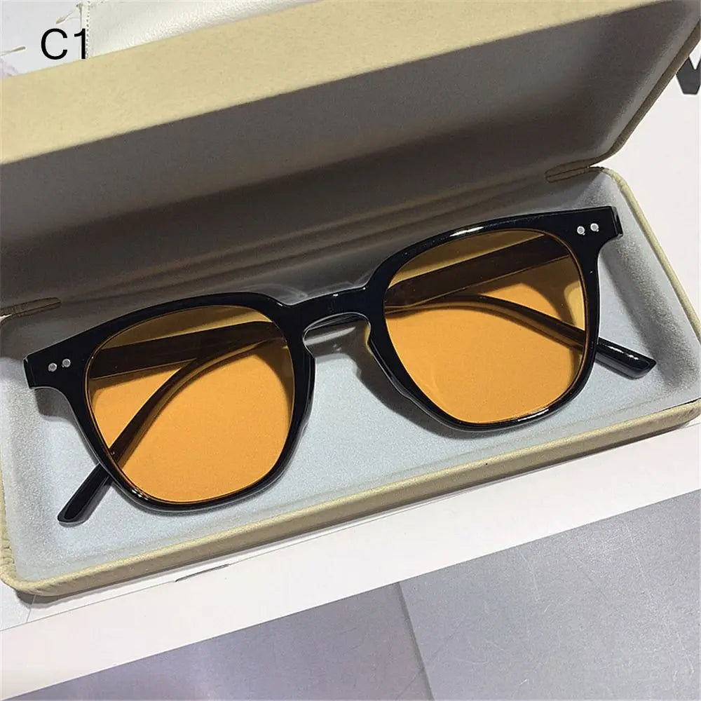 Beach Sunnies Sun Glasses Vintage Sunglasses For Women and Men Clear Ocean Gradient Lens Retro Shades Eyewear Summer Accessory